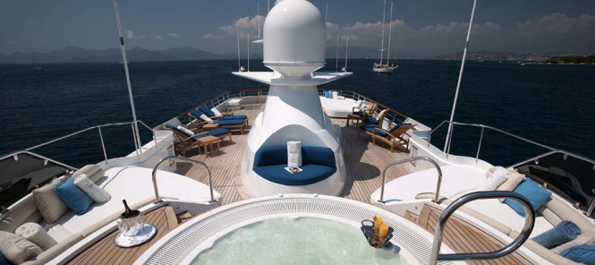 SHAKE'N BAKE TBD spa pool