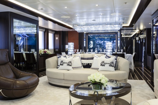 Salon - Ann G - Emilio Bianchi