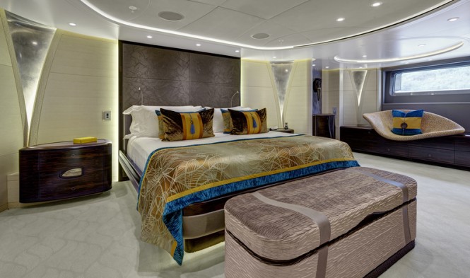 Yacht MONDANGO 3 - Master Suite Image by Chris Lewis