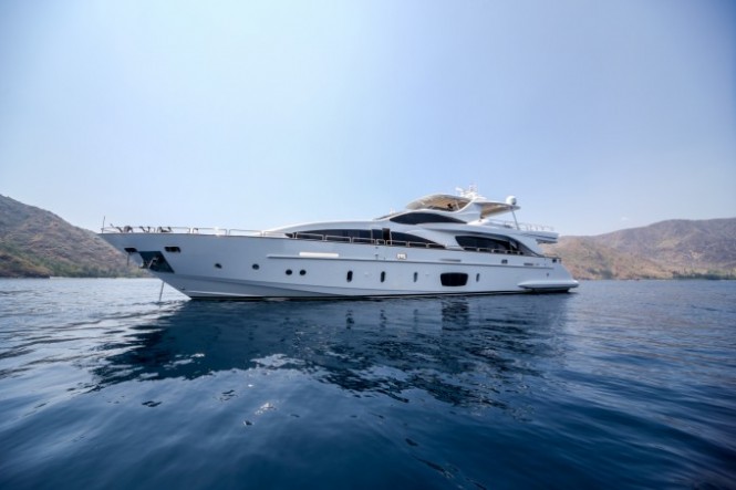 M/Y ANTONIA II - Built by Azimut