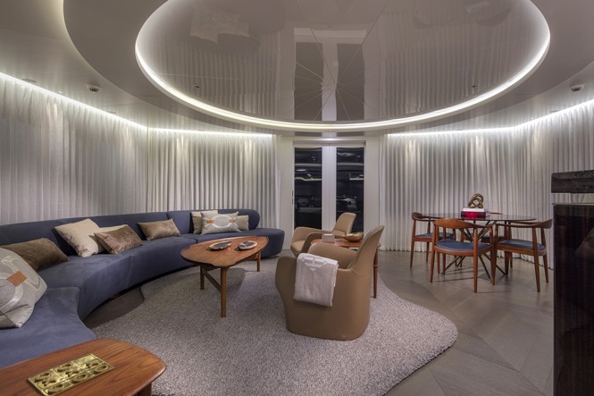 Skylounge aboard Feadship yacht BROADWATER