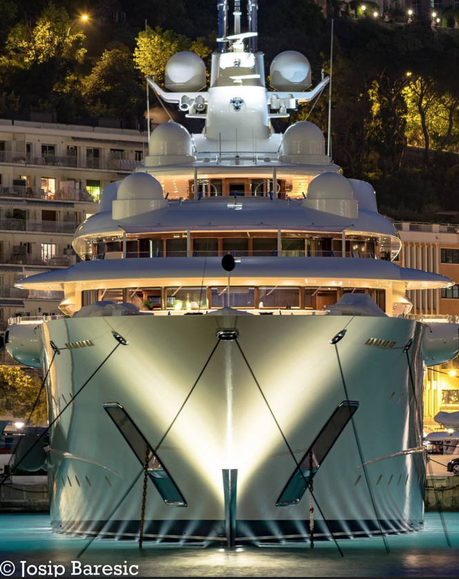 Stunning Ona (ex. Dilbar) in Monaco with her underwaterlights on. Photo credit @j_b_photography__