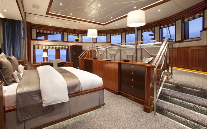 Superyacht ROCKSTAR - Split level Master suite