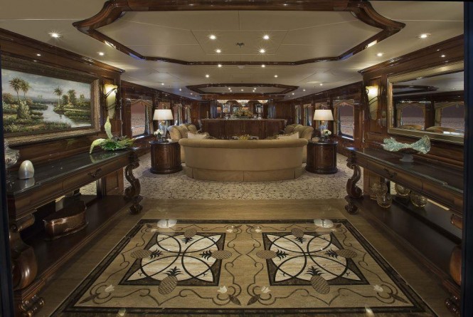 The main salon aboard superyacht SILVER LINING