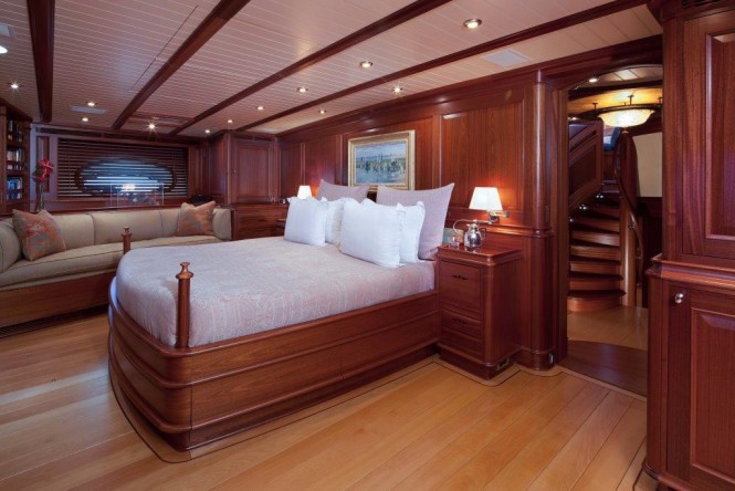 Luxury yacht ATHOS - Master suite
