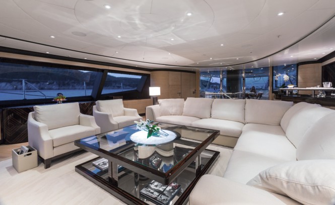 SY Q - Salon - Photo by Quin Bisset