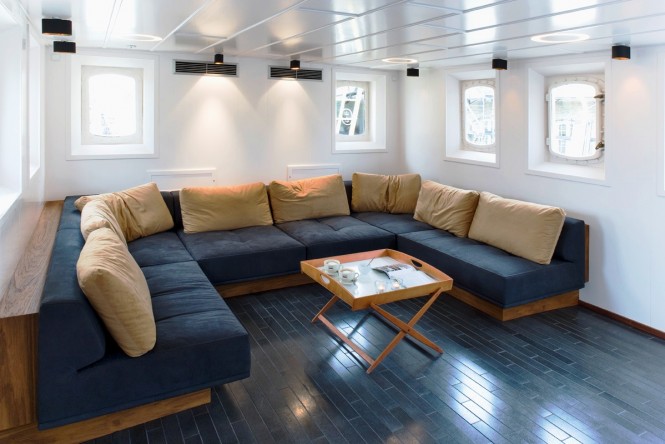 Superyacht NAVIGATOR - Salon