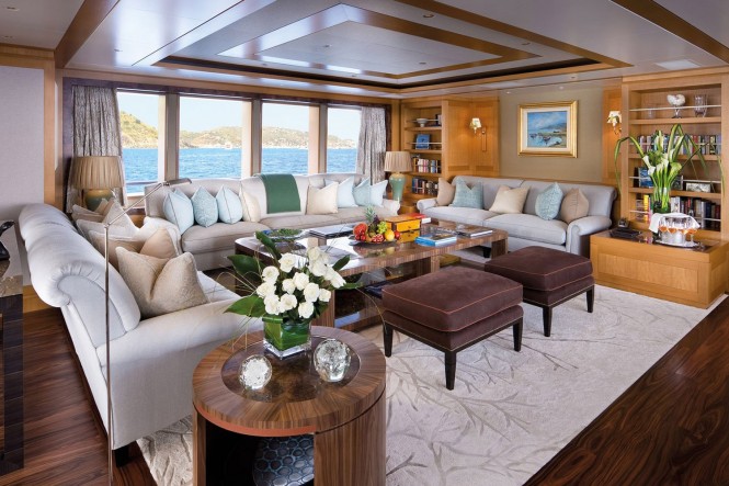 Motor yacht LADY BRITT - Main salon