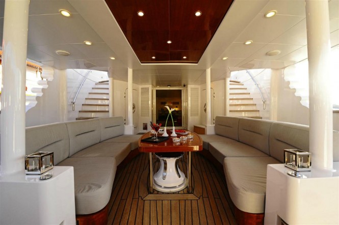 Superyacht BERZINC - Main deck aft