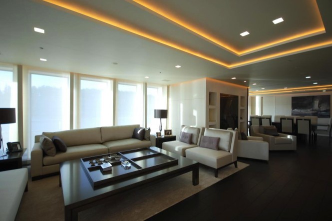 Luxury yacht SIREN - The main salon