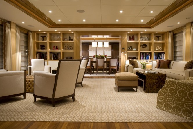M/Y WILDFLOUR - Main salon. Image credit - Kristina Strobel