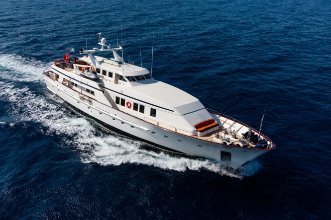 Motor aycht FIORENTE - Built by Ferronavale