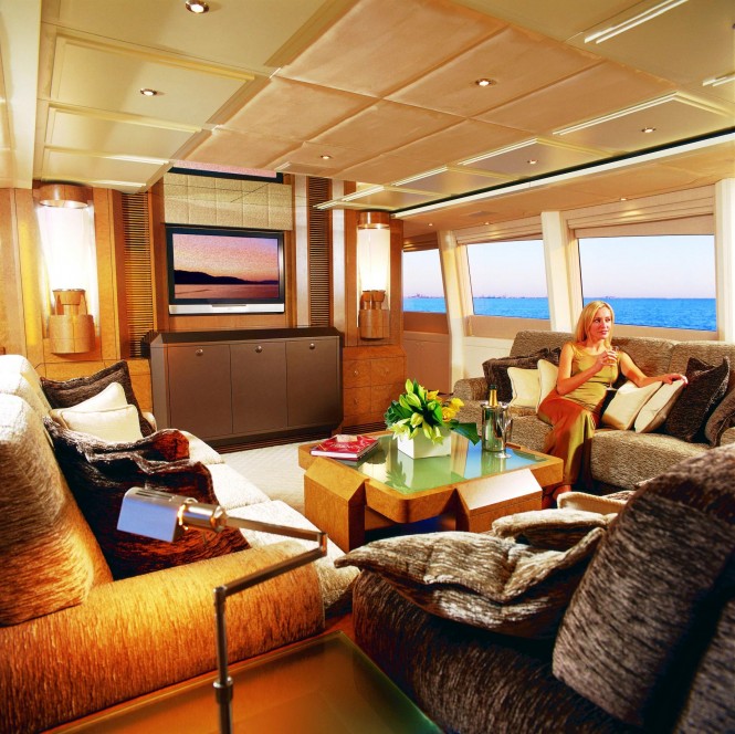 Motor yacht BENITA BLUE - Main salon