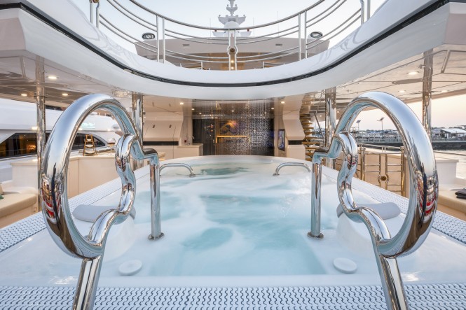 Motor yacht SEHAMIA - Jacuzzi