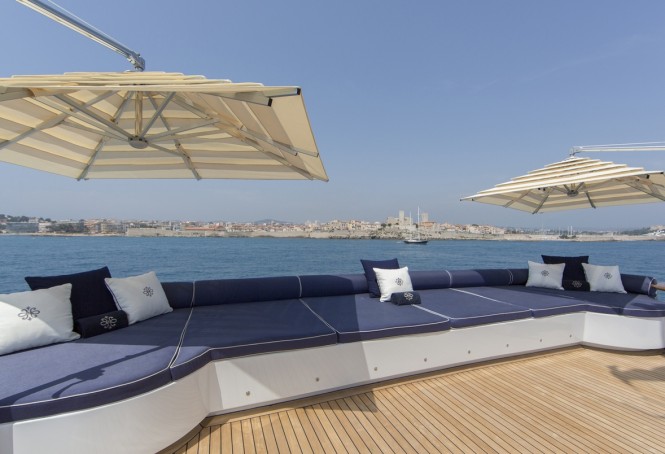 Superyacht MOSAIQUE - Sunpads