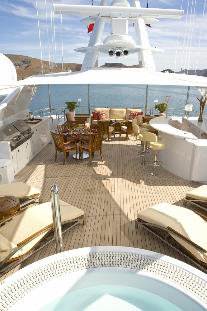 Superyacht WILDFLOUR - Sundeck. Image credit - Kristina Strobel