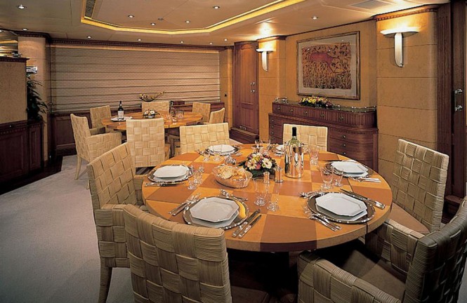 Motor yacht KANALOA - Formal dining