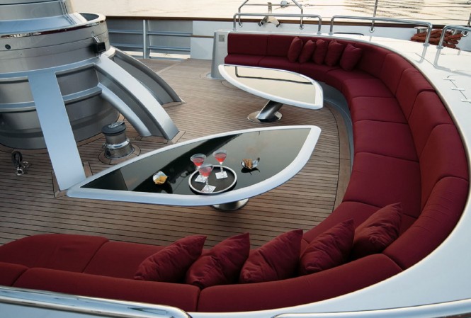 Sailing yacht MALTESE FALCON - Main deck aft outdoor lounge