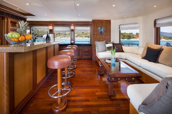 Superyacht BRAZIL - Skylounge