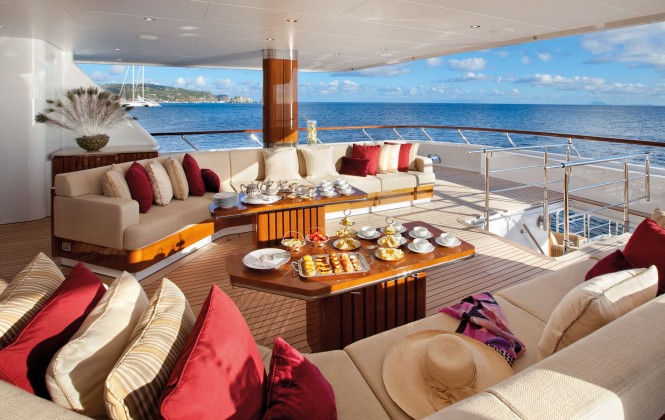 Superyacht LADY BRITT - Main deck aft