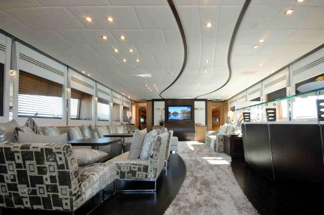 Superyacht PURE ONE - Saloon