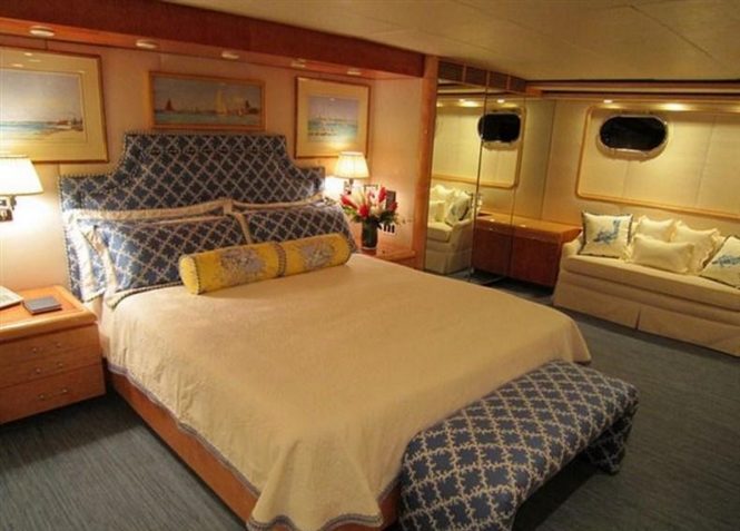 Superyacht RENA - Master suite