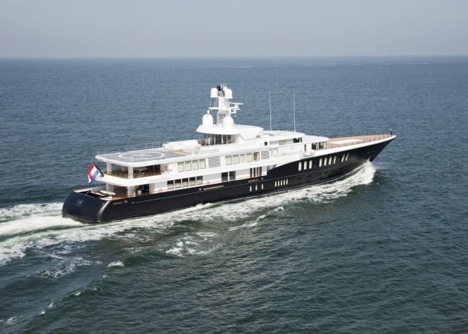 Feadship superyacht AIR
