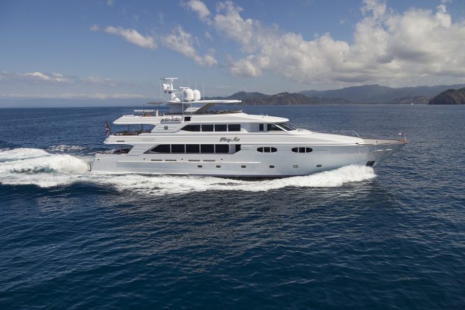 Luxury yacht PENNY MAE (exKERI LEE) from Richmond Yachts