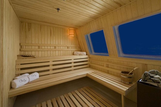 Superyacht LAUREN L - Sauna