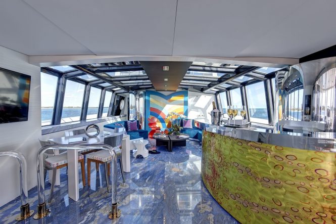 lounge and bar area aboard HIGHLANDER