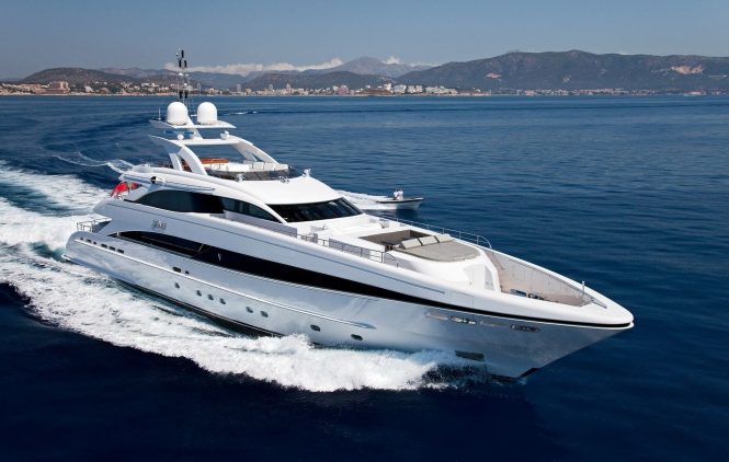 44m charter yacht JEMS cruising