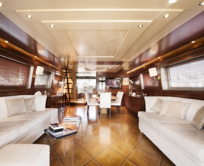 Saloon aboard MALO