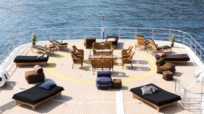 Heli deck - Photo Jeff Brown