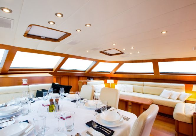 Interior showing saloon and dining area