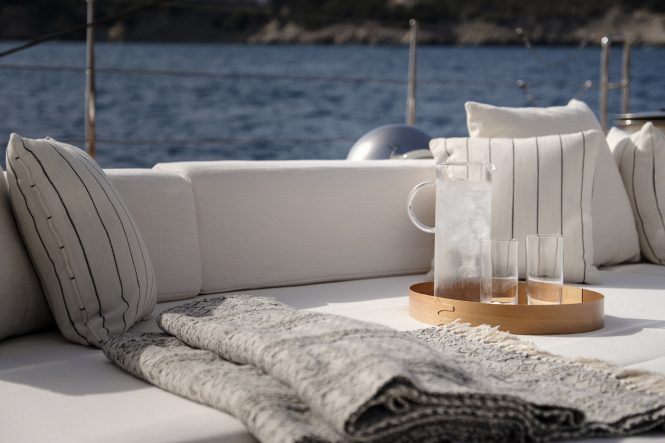 Exterior lounging area  - Photo Carlo Baroncini