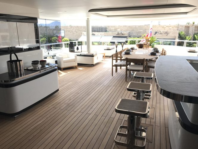 Fantastic sun deck