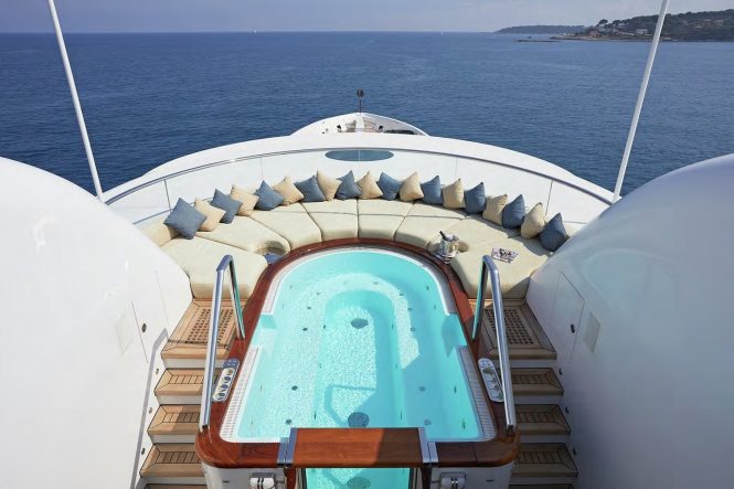 WHEELS (ex ANASTASIA with tenders) - Spa pool view from above