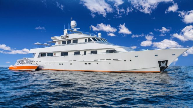 LIONSHARE motor yacht