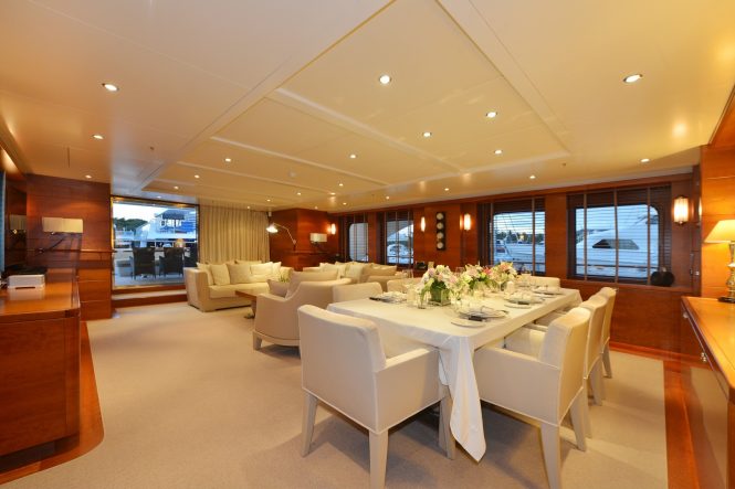 Dining area and saloon