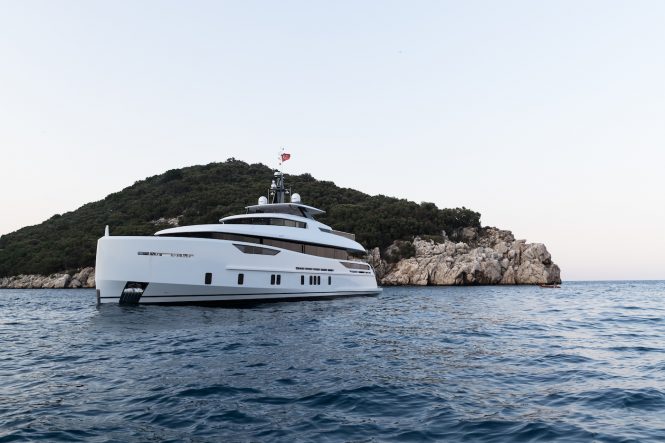 Luxury yacht Virgen del Mar VI - sistership to NOZOMI II