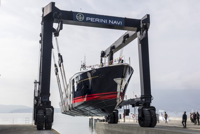 PERINI NAVI launch motor yacht ECO TENDER