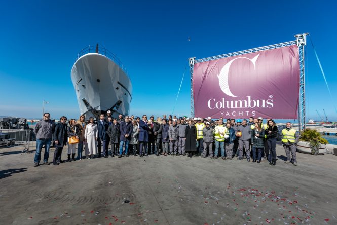 Palumbo Shipyard celebrates launch of DRAGON Sport Hybrid 40