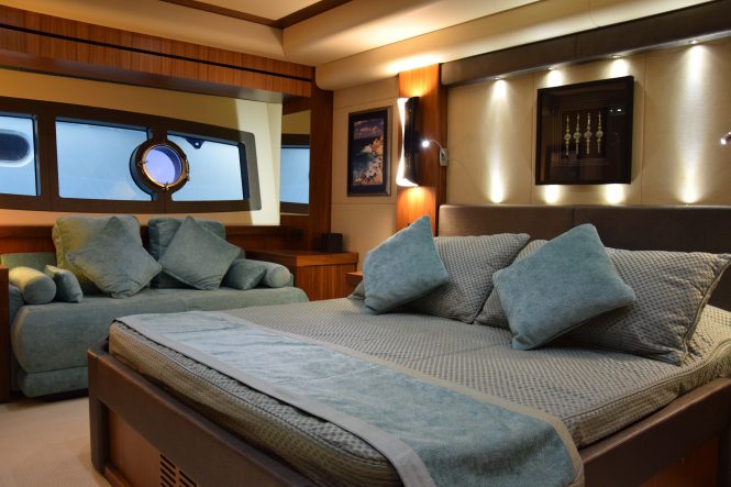 Master cabin with seating area