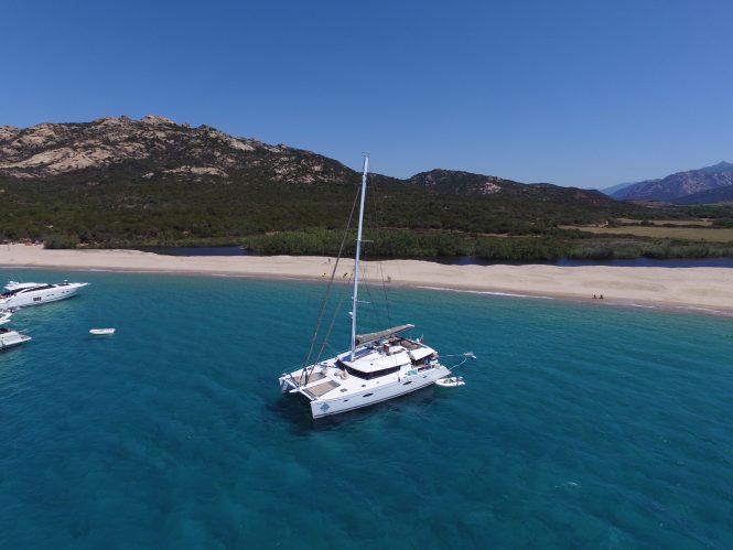 Sailing charter catamaran yacht LIR
