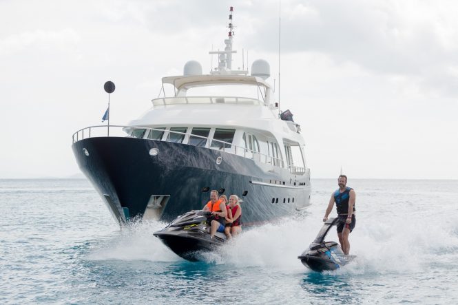 Moonen yacht AURORA with Water toys