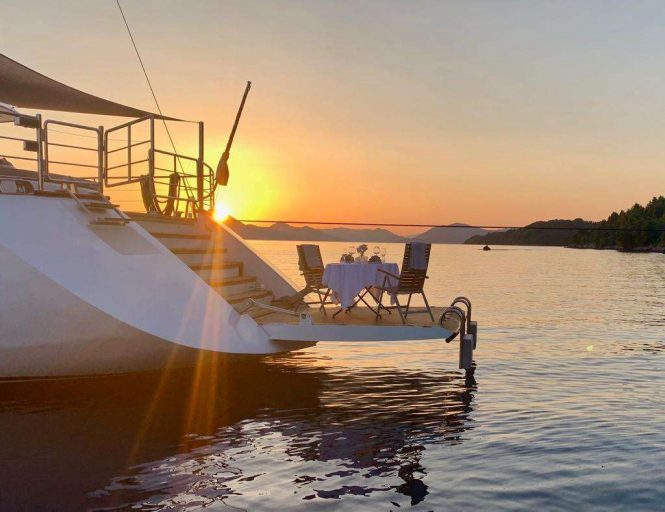 romantic dining on the swim platform