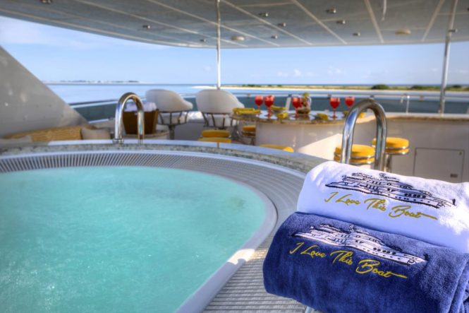 Fantastic sun deck with Jacuzzi and a wet bar