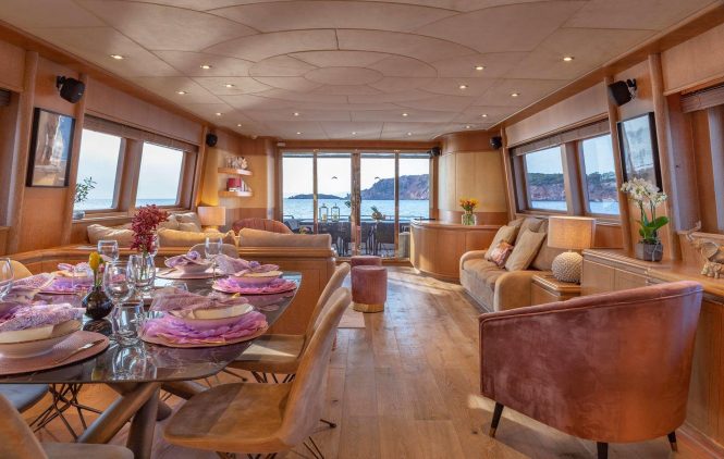 Saloon dining and seating area