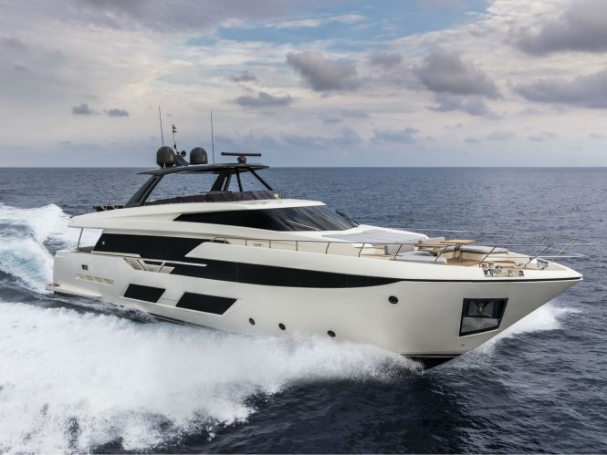 Ferretti motor yacht - sistership to PIOLA