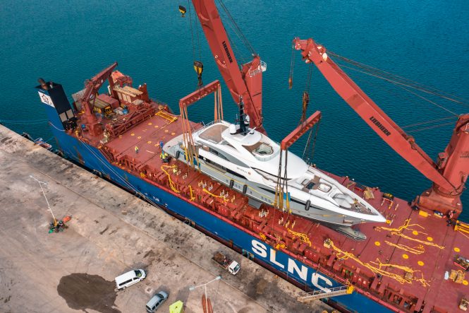 SOW 5 being placed onto cargo ship